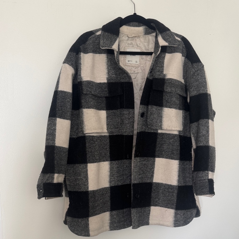 Abercrombie & Fitch Black and Cream Plaid Utility Jacket